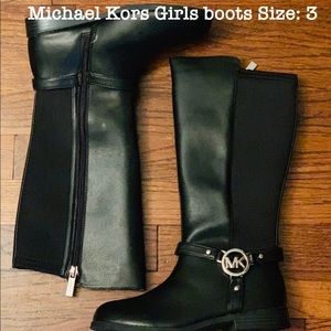 Brand new Michael Kors boots (Emma Kaya)